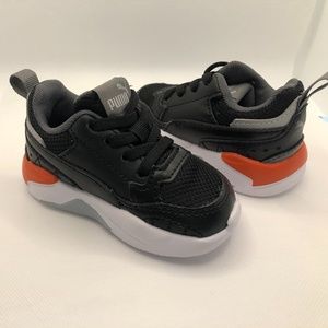 Black puma baby sneakers